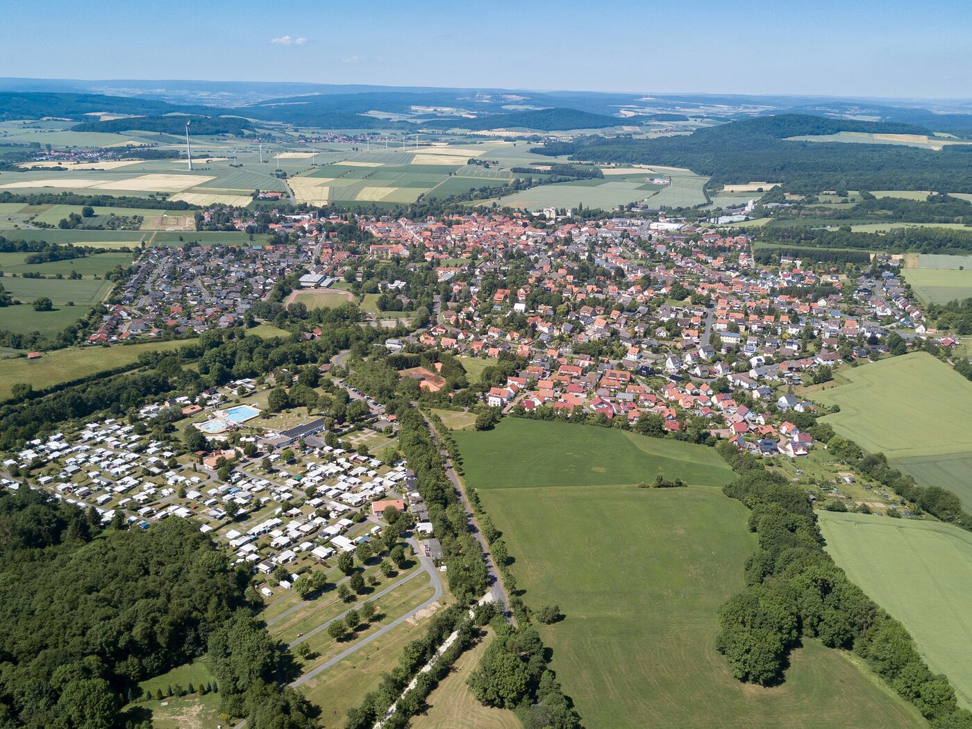 Luftbild von Dransfeld (aus südlicher Richtung).